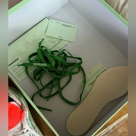 3.0 OFF WHITE SNEAKERS - Picture 5 of 7